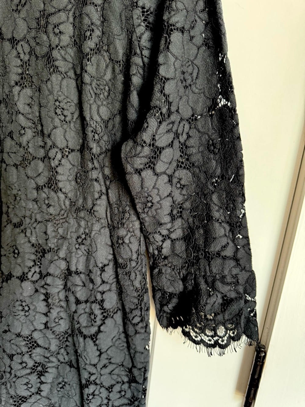 Ann Taylor Black Lace Dress 10 - Picture 4 of 6